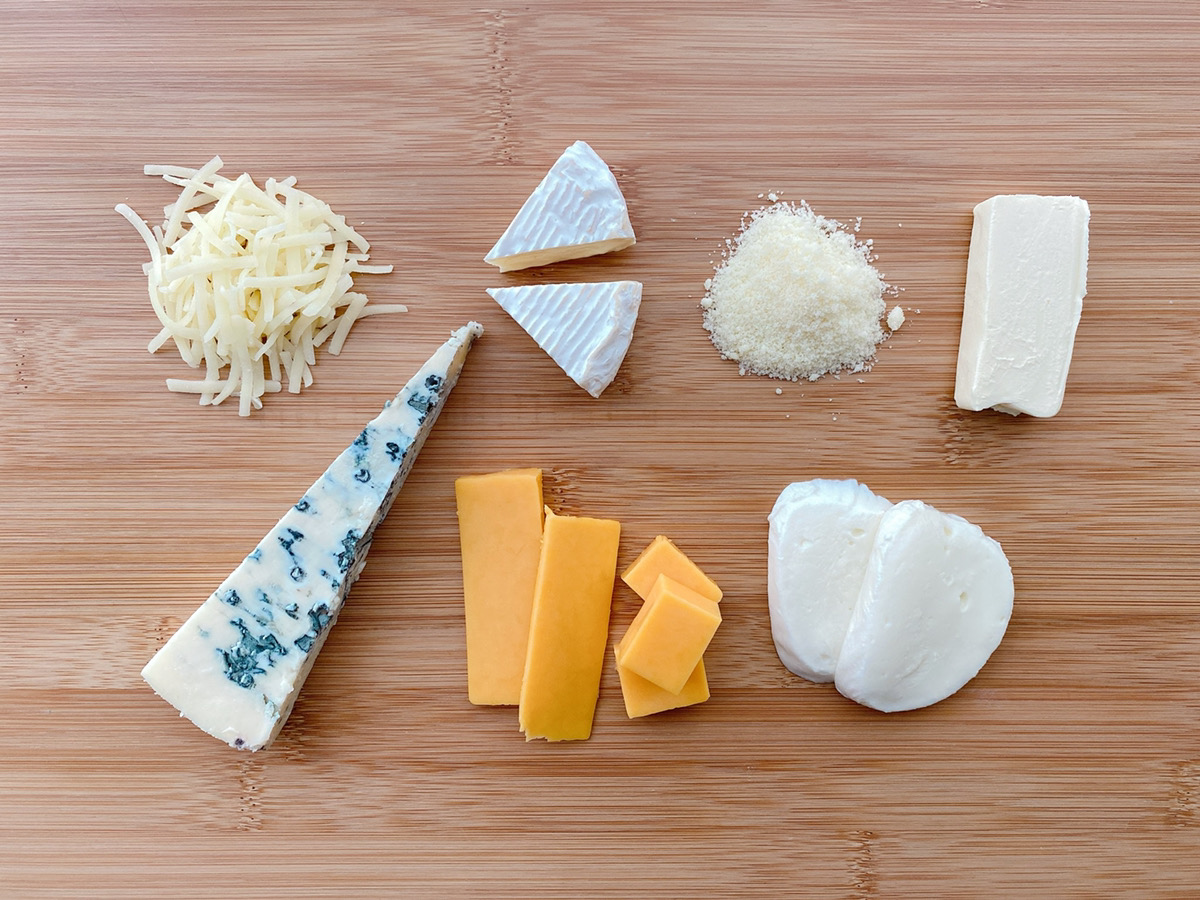 チーズの冷凍 種類別で保存法を使い分けるのがコツ 1ヵ月長持ちさせるテクニックや食感の変化を解説 Frozen By Analyst Jp